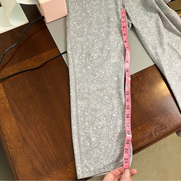 Athleta High Rise Primrose Chaturanga Tight in Gathering Storm Medium Leggings - Picture 15 of 15